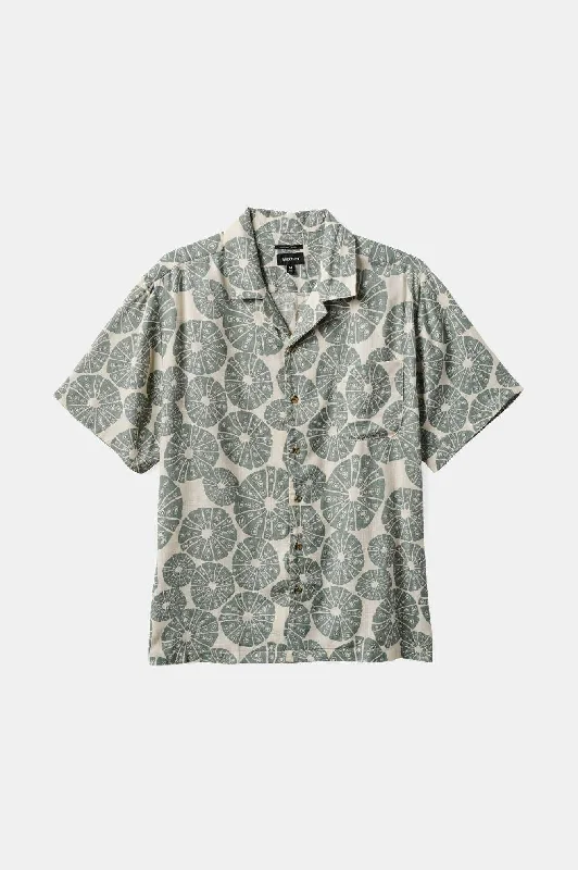Men's Dressy Casual Shirts for Smart-Casual EventsBunker Slub S/S Camp Collar Shirt - Whitecap/Chinois Green